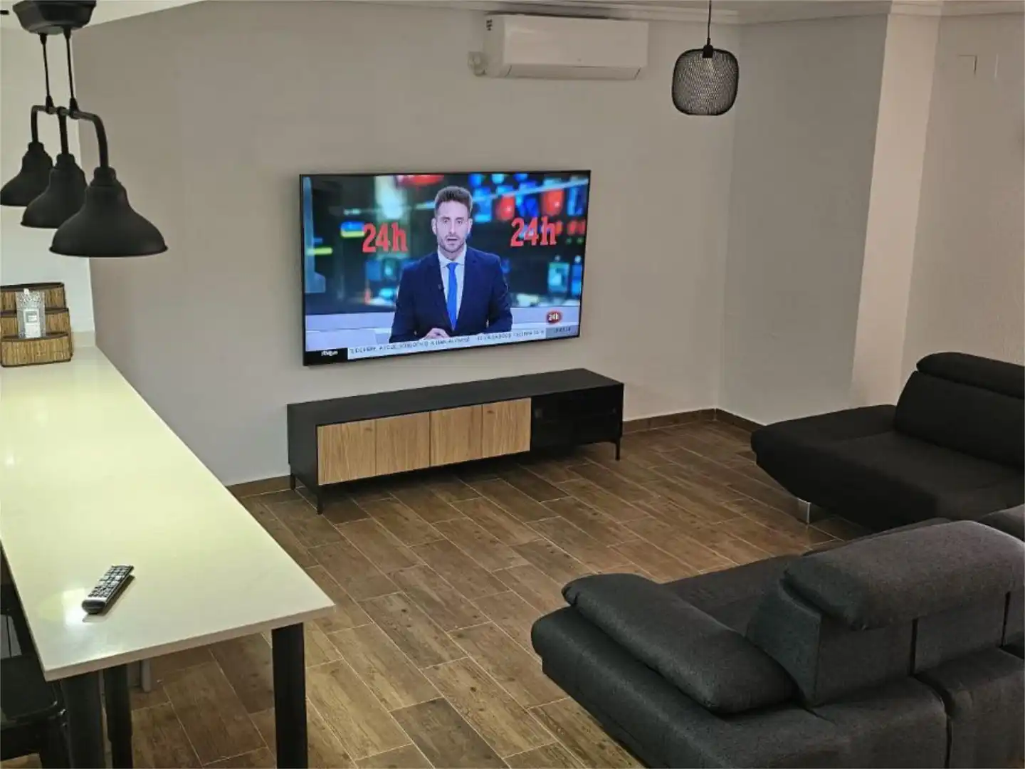 Room in Calle Cottolengo, 1, Haygon - Universidad Living room of Detached homes for share in San Vicente del Raspeig / Sant Vicent del Raspeig with Air Conditioner, Heating and Terrace