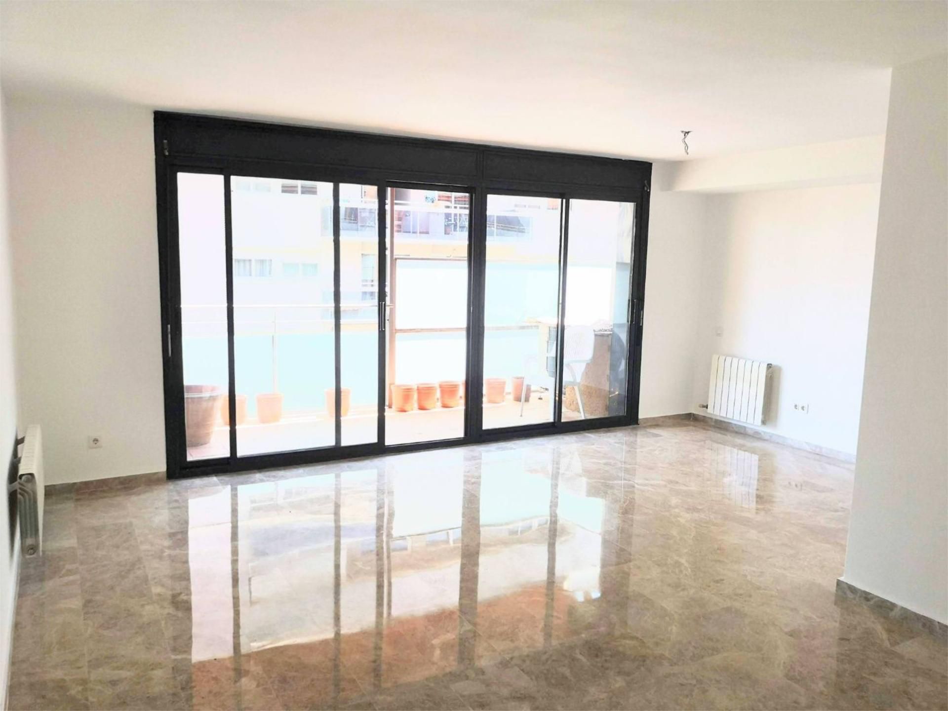 Flat to rent in  Valencia Capital  with Air Conditioner, Terrace and Swimming Pool