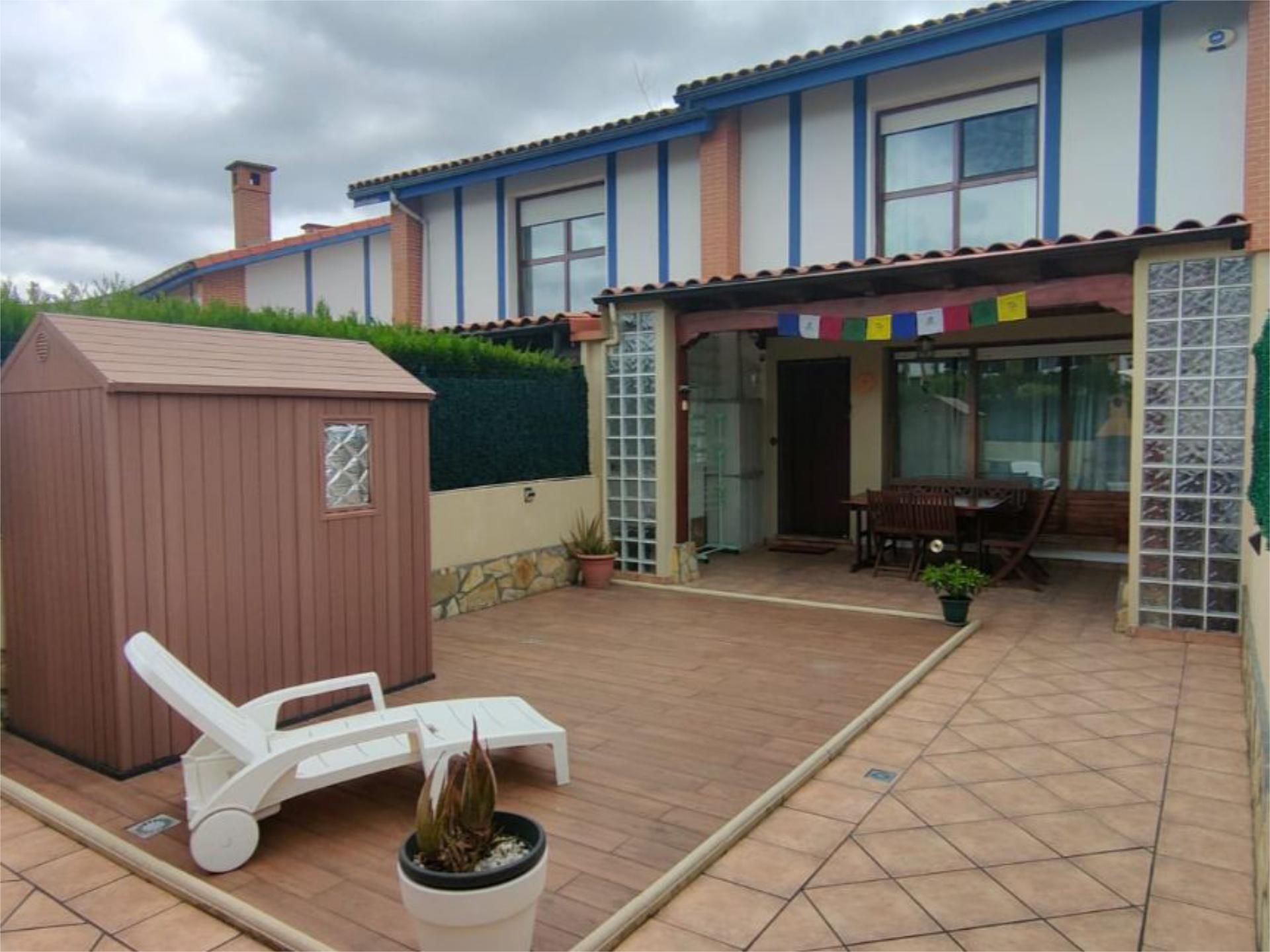 Terrassa de Casa o xalet en venda en Castro-Urdiales amb Calefacció, Jardí privat i Parquet