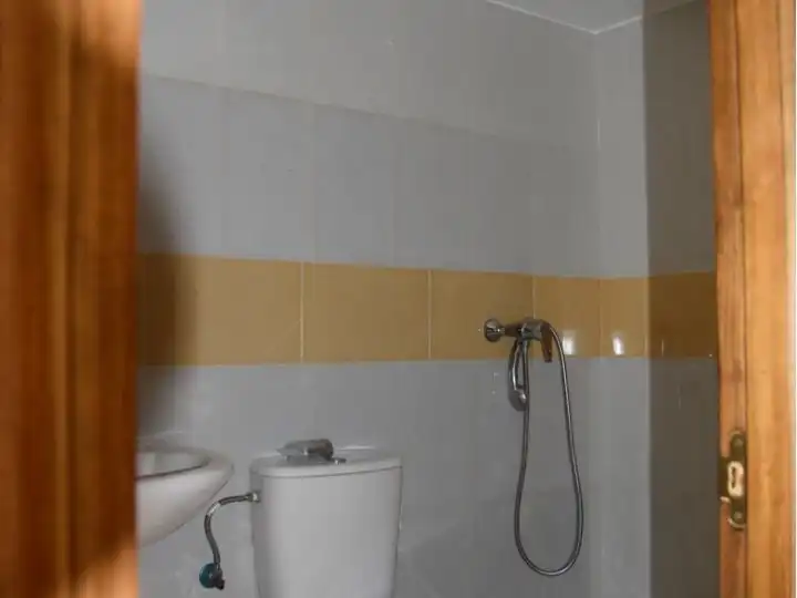 Casa o xalet de lloguer a Barrio Redo, Camaleño Bany de Casa o xalet de lloguer en Camaleño amb Calefacció, Jardí privat i Balcó