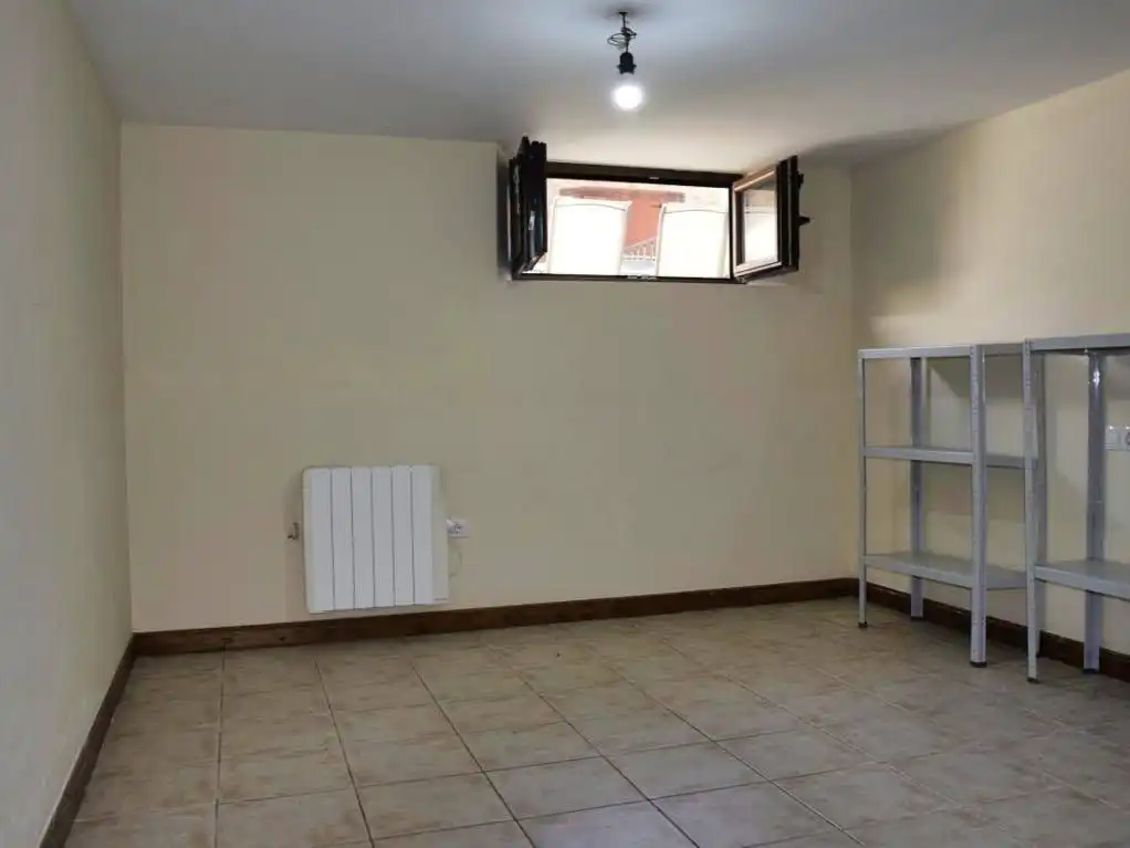 Casa o xalet de lloguer a Barrio Redo, Camaleño Casa o xalet de lloguer en Camaleño amb Calefacció, Jardí privat i Balcó