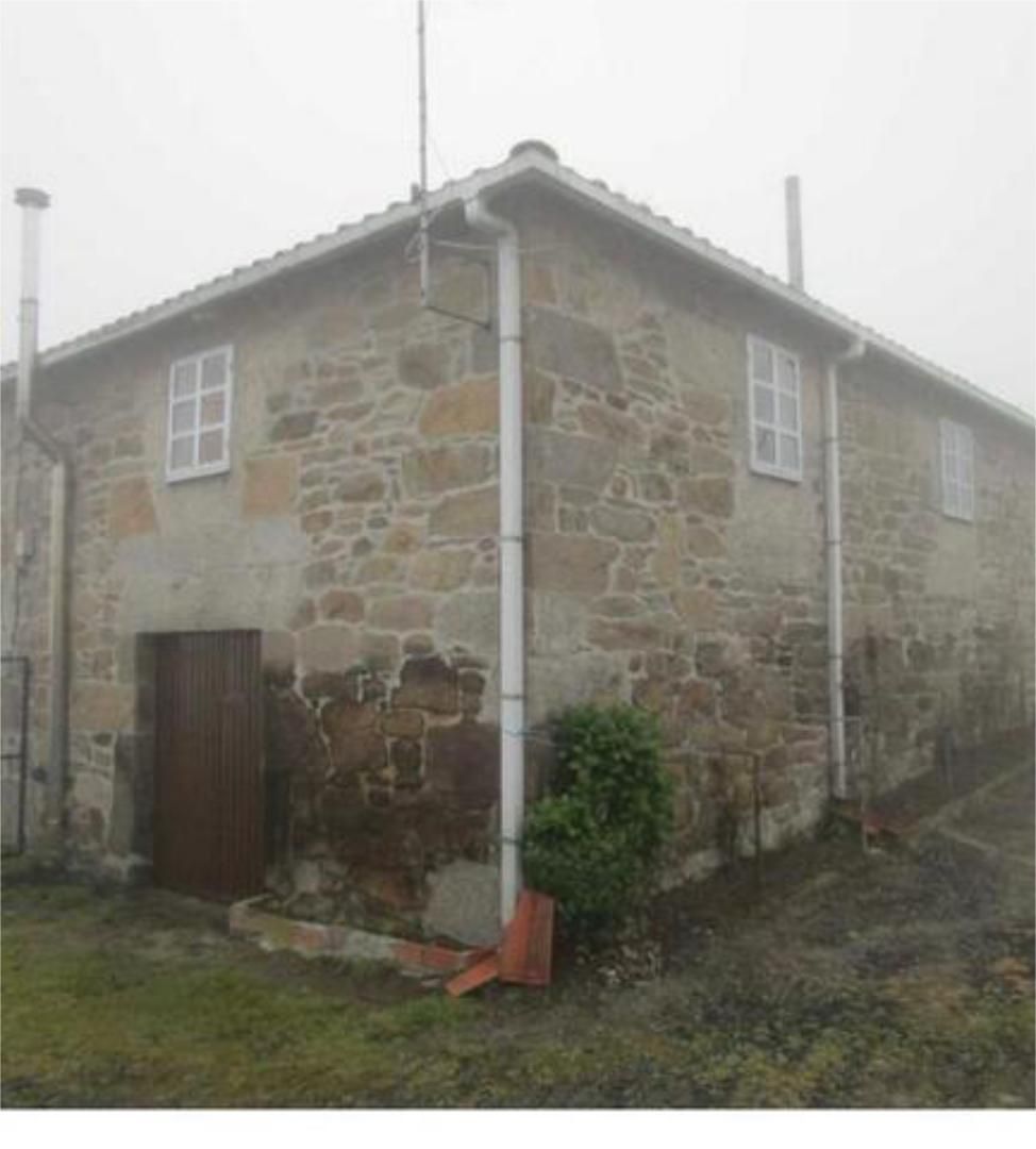 Vista exterior de Casa o xalet en venda en Lugo Capital amb Calefacció, Jardí privat i Traster