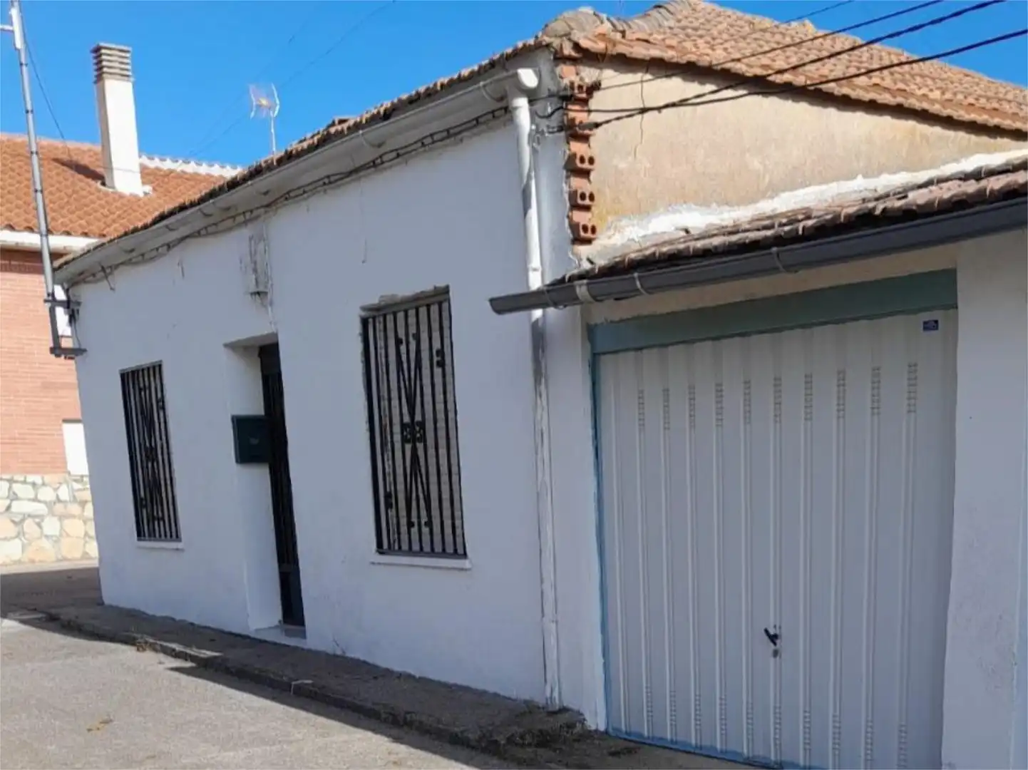 Pis en venda a Calle Santa Engracia, 10, Tardáguila Vista exterior de Pis en venda en Tardáguila amb Traster i Moblat