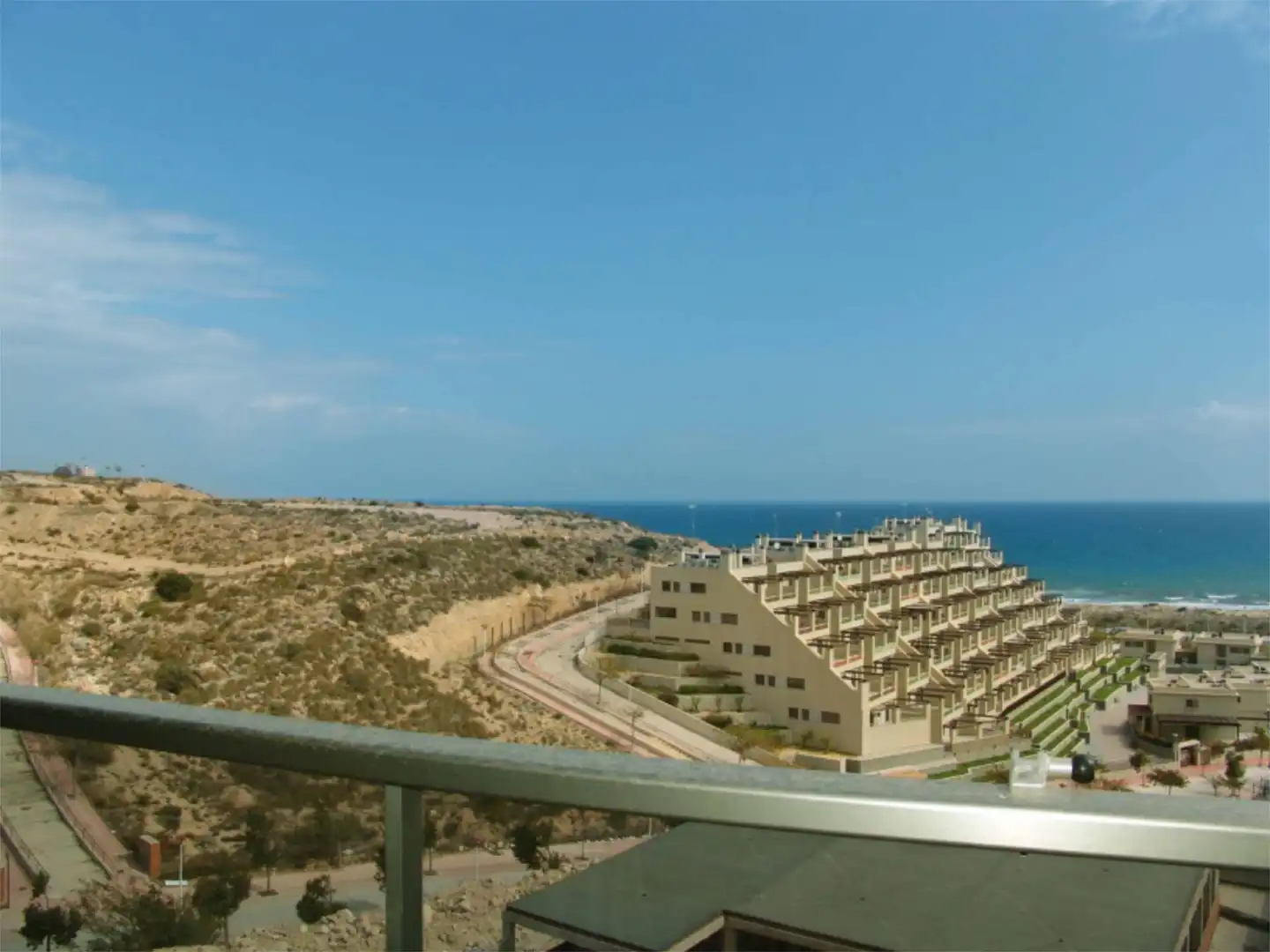 Flat for sale in Calle Albacete, 39, Los Arenales del Sol Exterior view of Flat for sale in Elche / Elx with Air Conditioner, Terrace and Swimming Pool