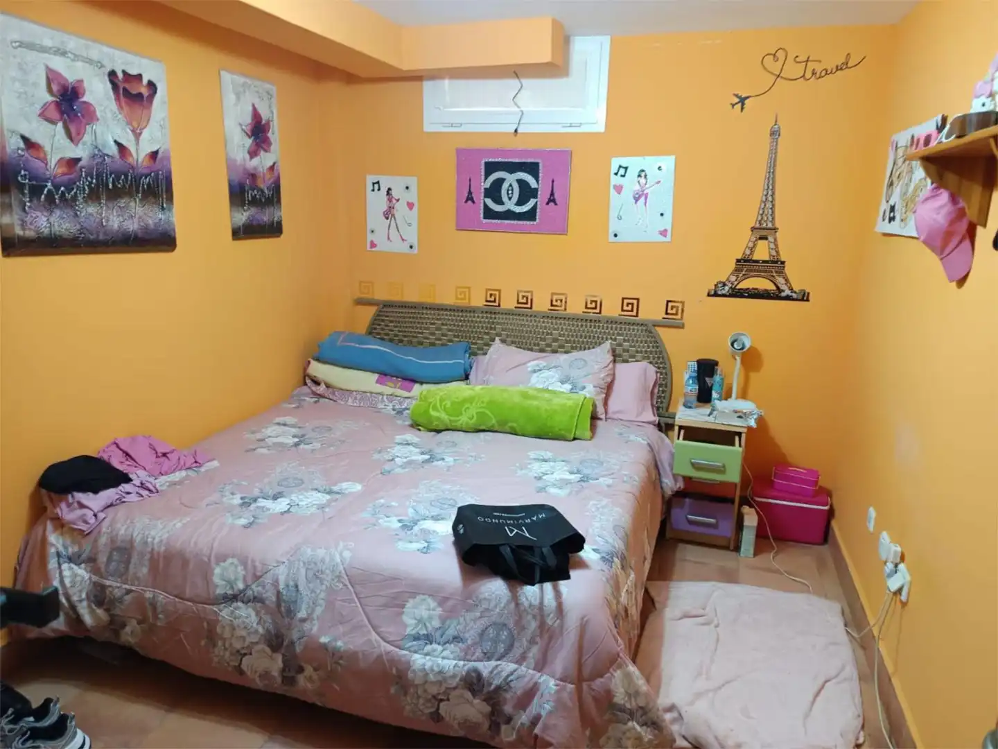 Casa o chalet en venta en Calle Desfiladero de los Gaitanes, 12, El Tomillar Habitación de Casa o chalet en venta en Vélez-Málaga con Aire acondicionado, Calefacción y Jardín privado