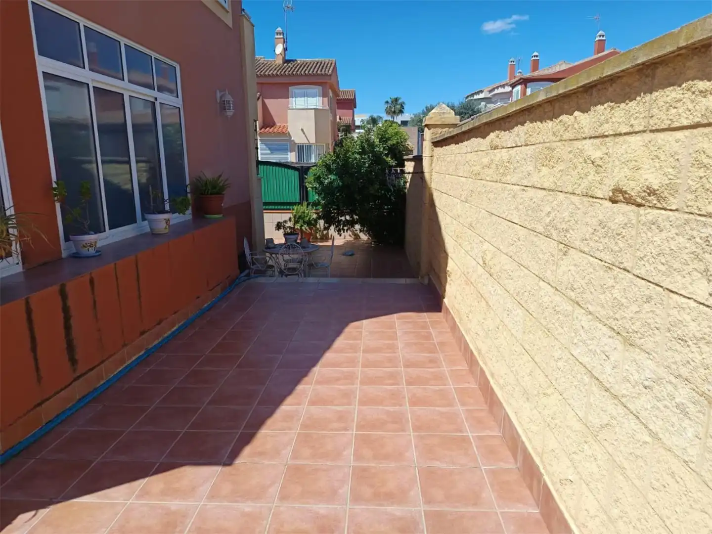 Casa o chalet en venta en Calle Desfiladero de los Gaitanes, 12, El Tomillar Vista exterior de Casa o chalet en venta en Vélez-Málaga con Aire acondicionado, Calefacción y Jardín privado