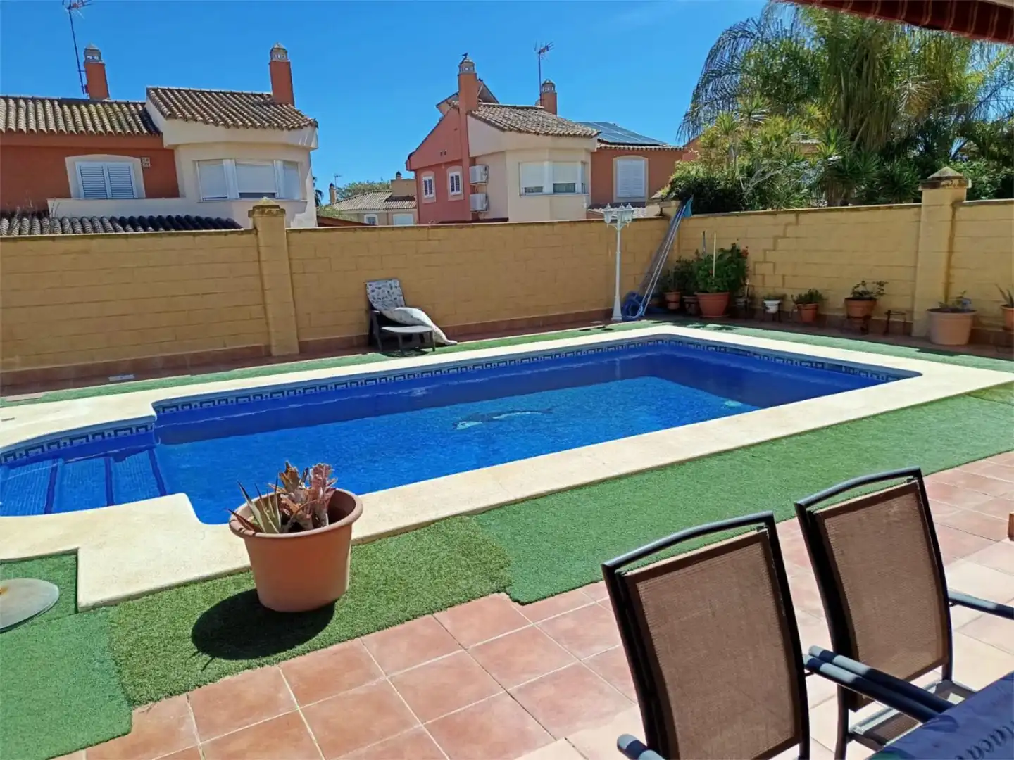 Casa o chalet en venta en Calle Desfiladero de los Gaitanes, 12, El Tomillar Piscina de Casa o chalet en venta en Vélez-Málaga con Aire acondicionado, Calefacción y Jardín privado