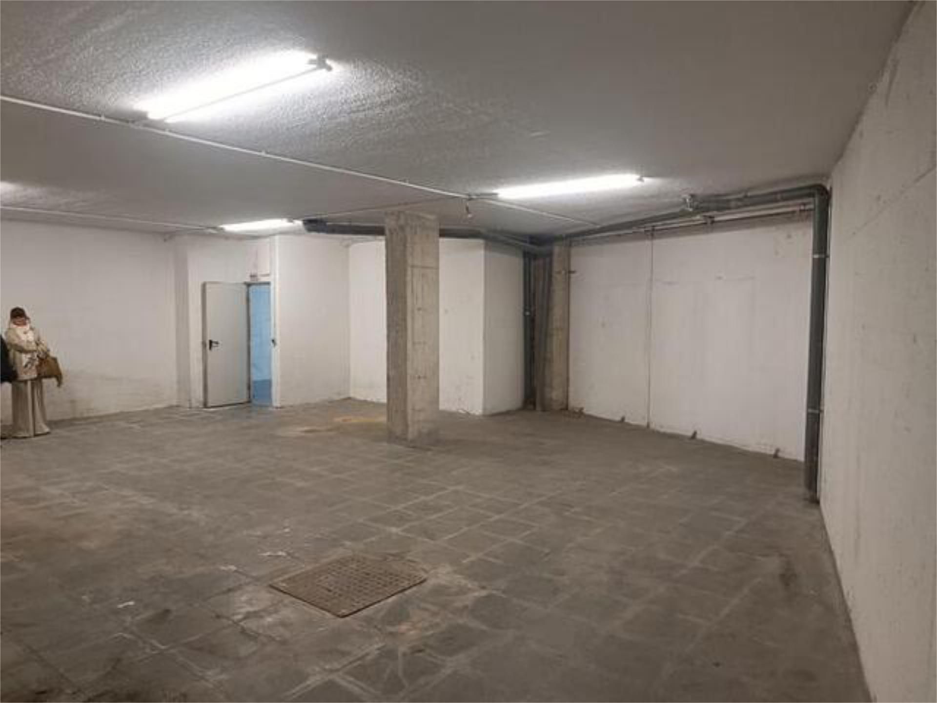 Box room to rent in Camargo