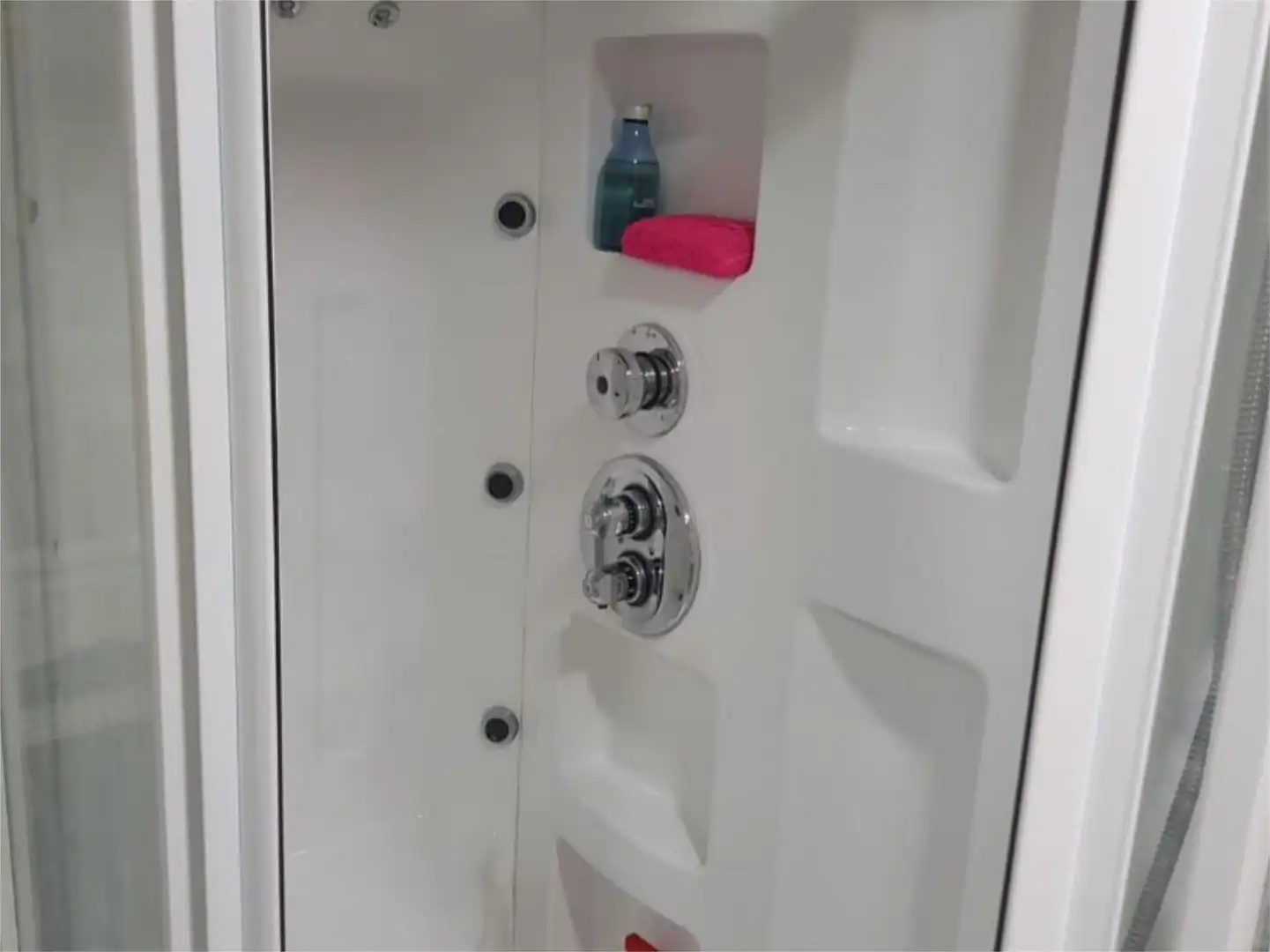 Bany de Pis en venda en Burgos Capital amb Terrassa