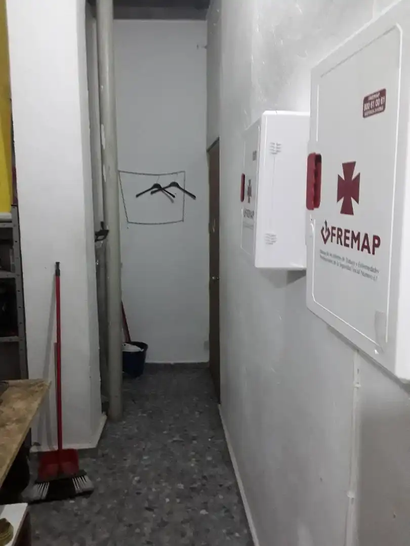 Geschaftsraum zum Verkauf in Calle Álvarez Hazañas, 9, Centro Geschaftsraum zum Verkauf in Utrera mit Klimaanlage und Möbliert