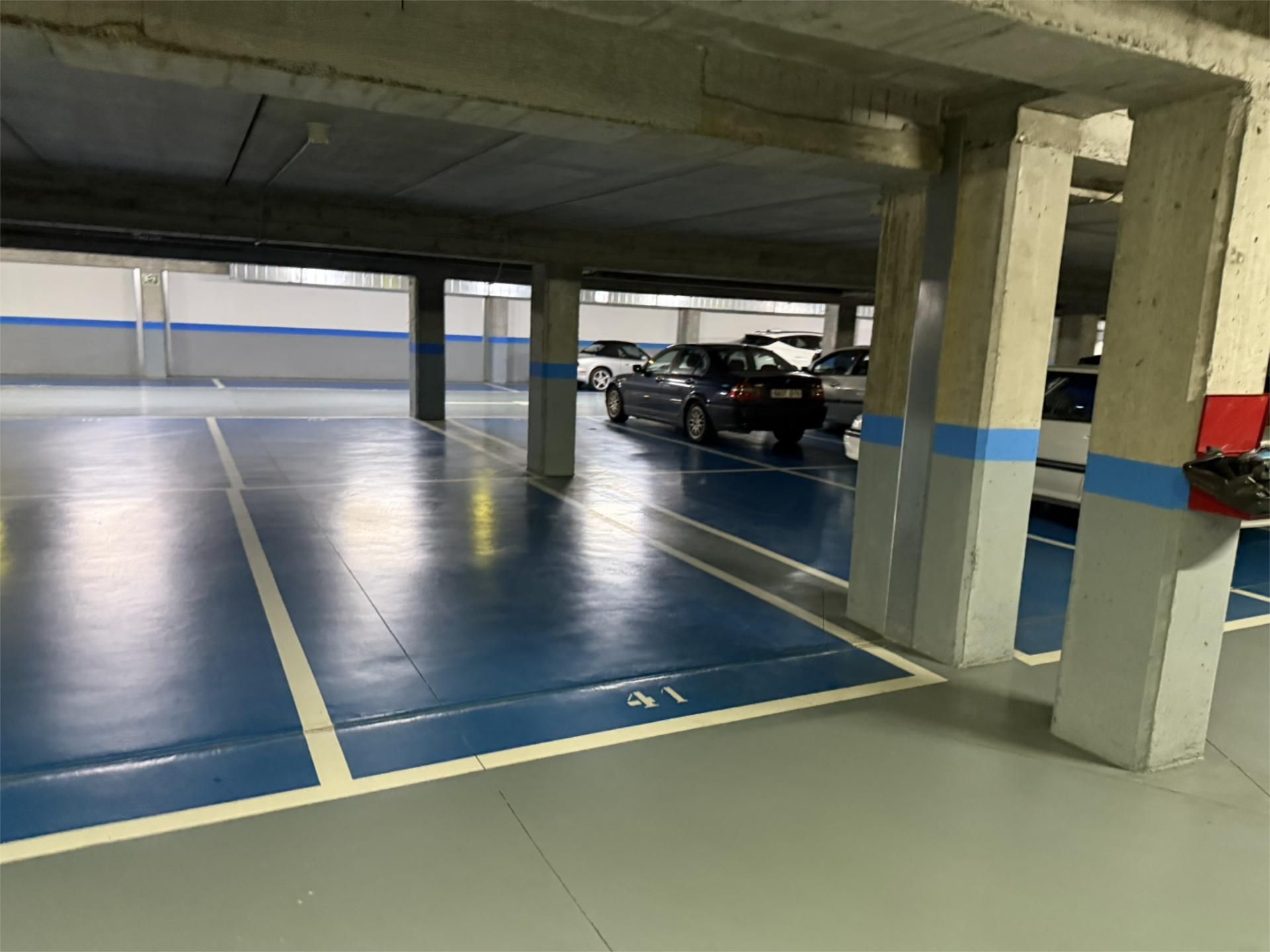 Parking of Garage to rent in Oviedo 