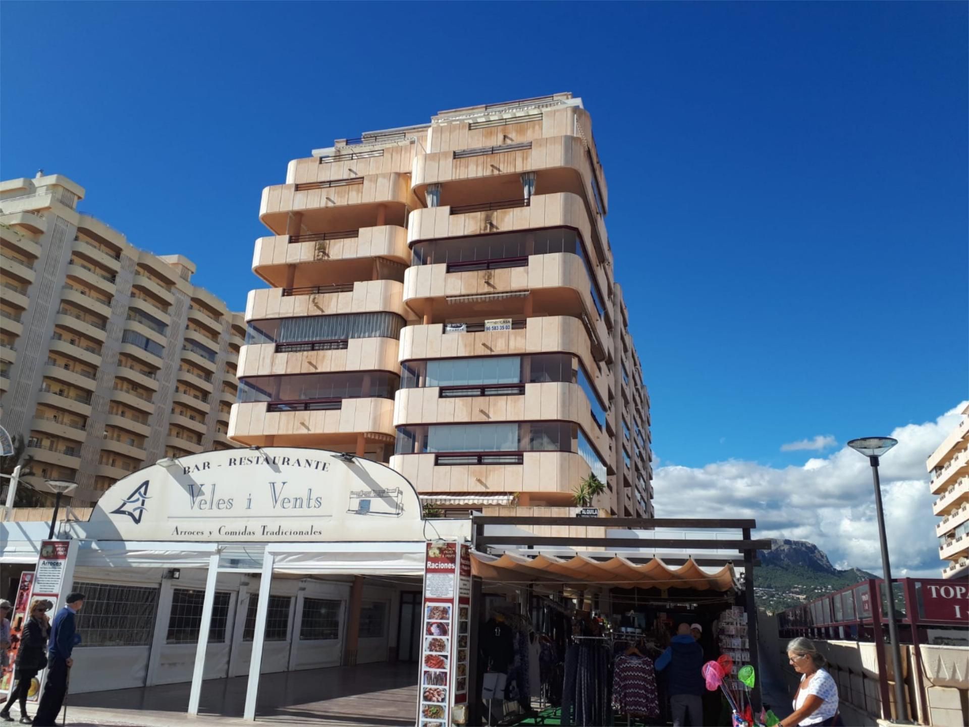 Vista exterior de Apartament en venda en Calpe / Calp amb Aire condicionat, Terrassa i Piscina