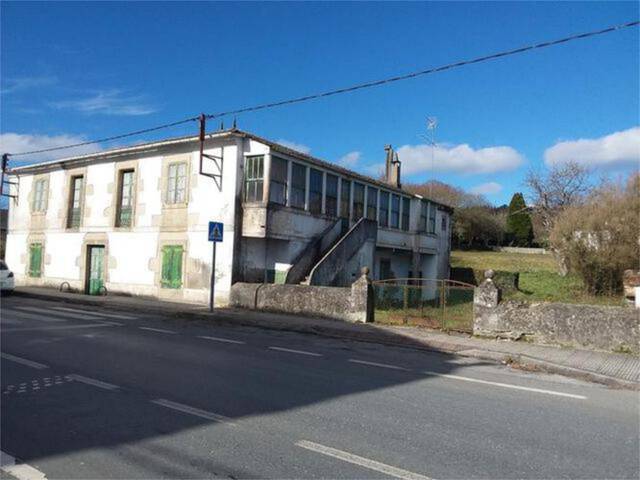 Casa-chalet en Venta en Begonte