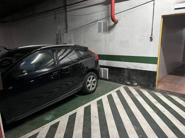 Garaje en Alquiler en Glorieta de las Cigarreras, 4 en Los Remedios