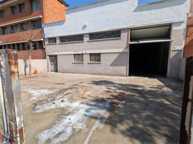 Nave industrial en Venta en Carrer de Barcelona, 21 en La Llagosta