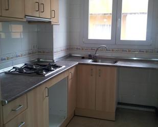 Kitchen of Flat for sale in Figueres  with Terrace and Balcony
