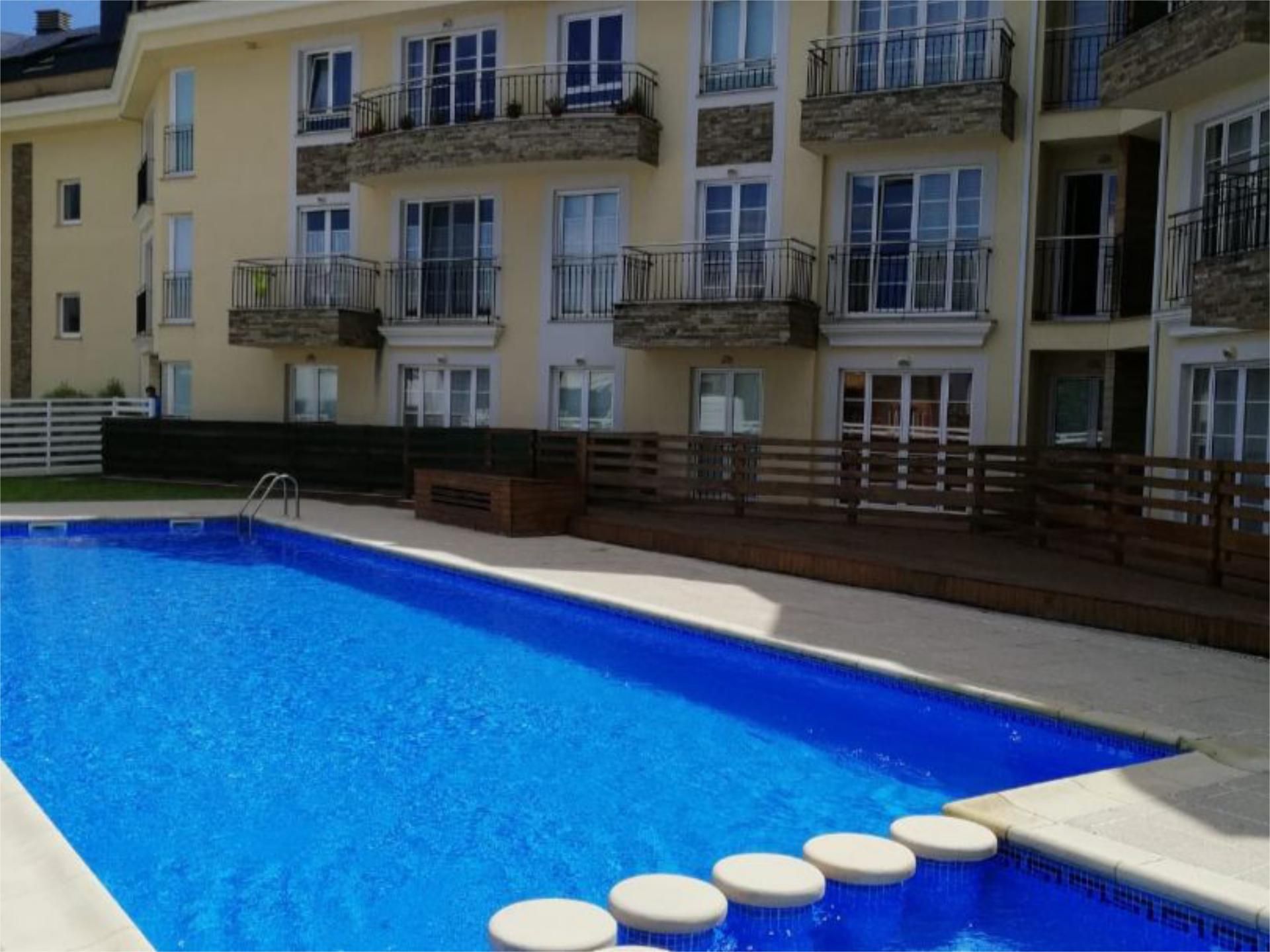 Swimming pool of Flat for sale in Barreiros  with Private garden, Parquet flooring and Storage room