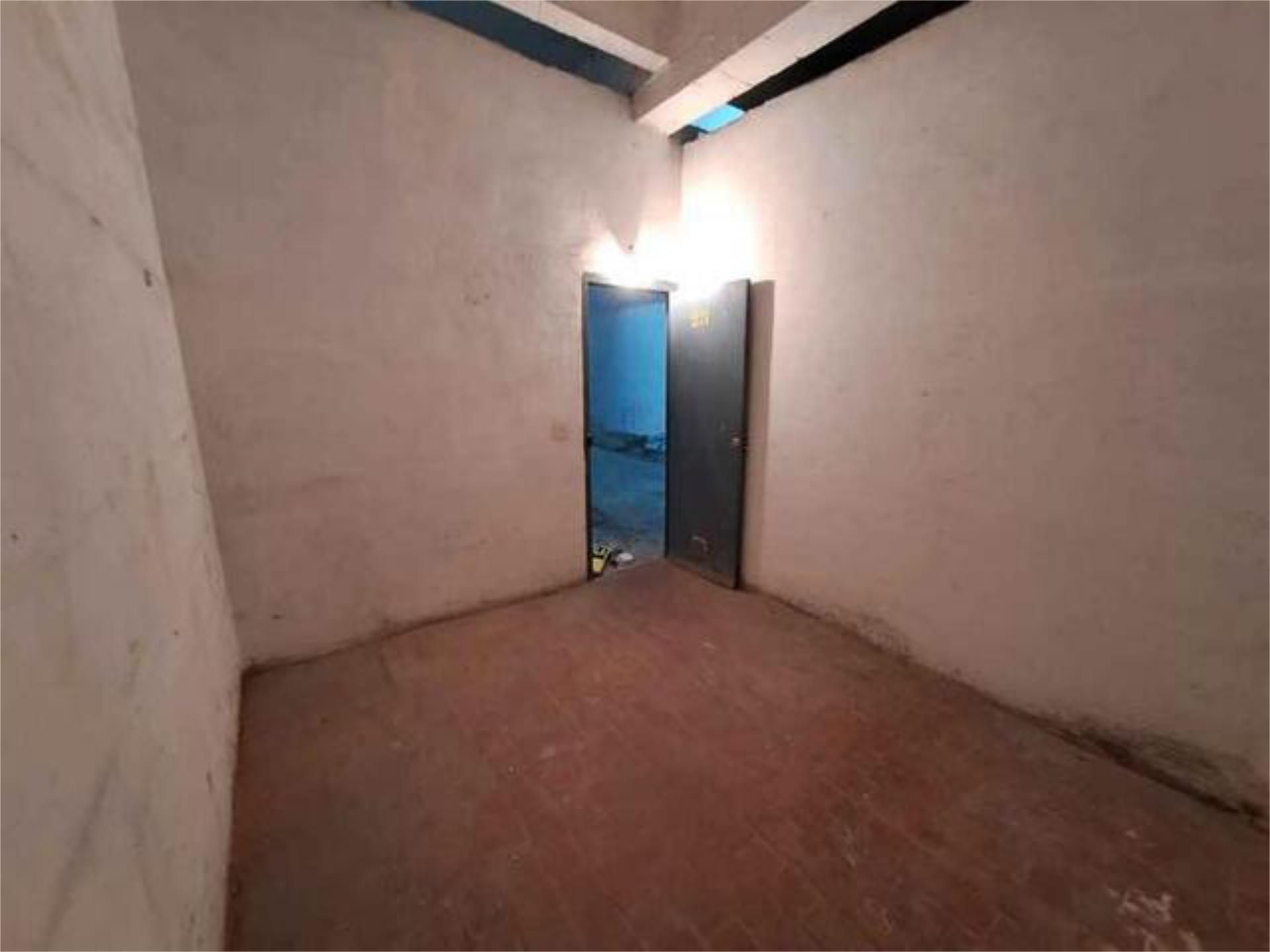Box room to rent in Basauri 