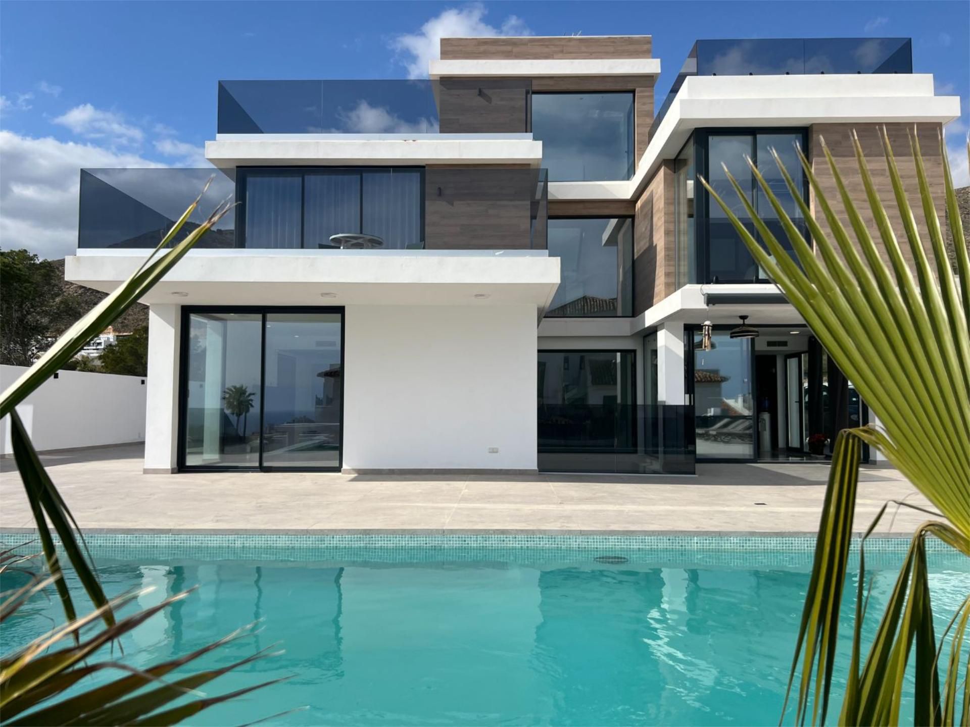 Vista exterior de Piso en venta en Finestrat con Aire acondicionado, Calefacción y Jardín privado