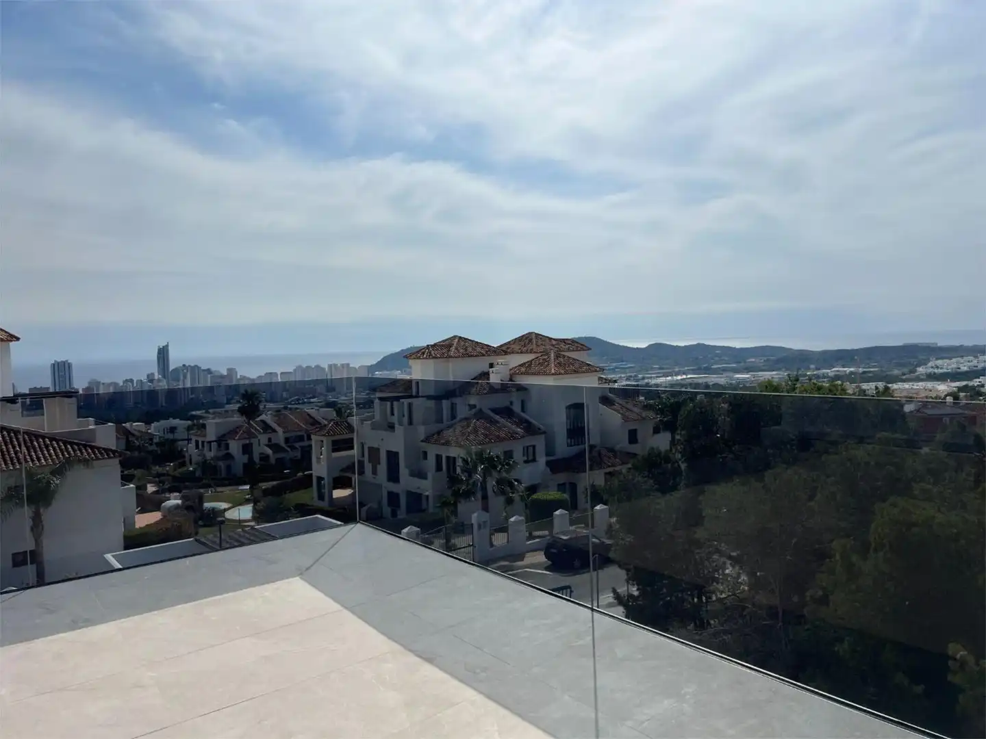 Casa o xalet en venda a Carrer Londres, 50, Golf Bahía Vista exterior de Casa o xalet en venda en Finestrat amb Aire condicionat, Calefacció i Jardí privat