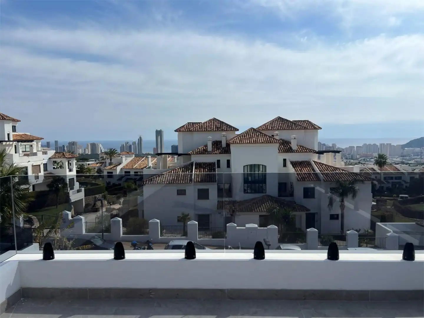 Casa o xalet en venda a Carrer Londres, 50, Golf Bahía Vista exterior de Casa o xalet en venda en Finestrat amb Aire condicionat, Calefacció i Jardí privat