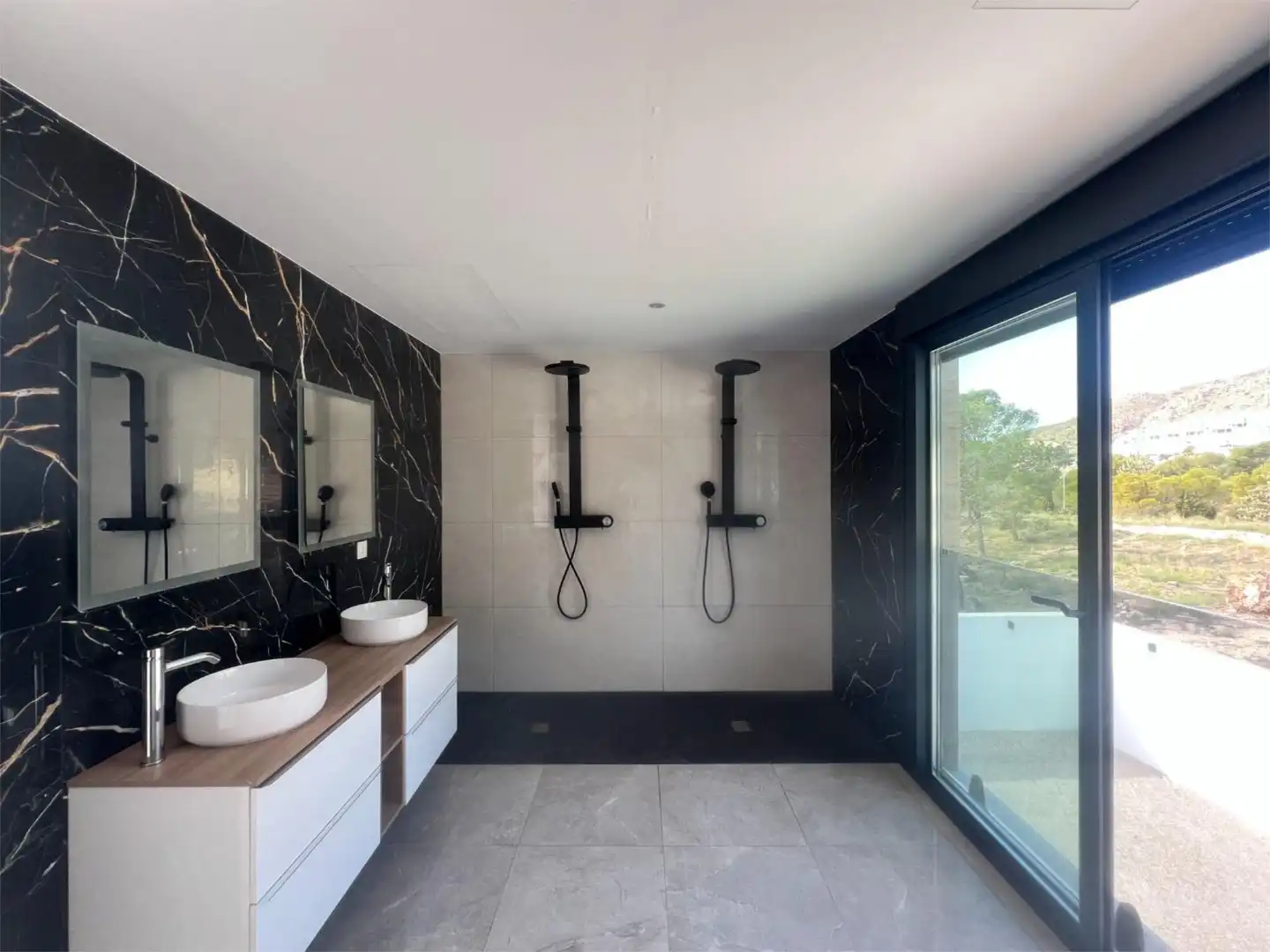 Casa o xalet en venda a Carrer Londres, 50, Golf Bahía Bany de Casa o xalet en venda en Finestrat amb Aire condicionat, Calefacció i Jardí privat