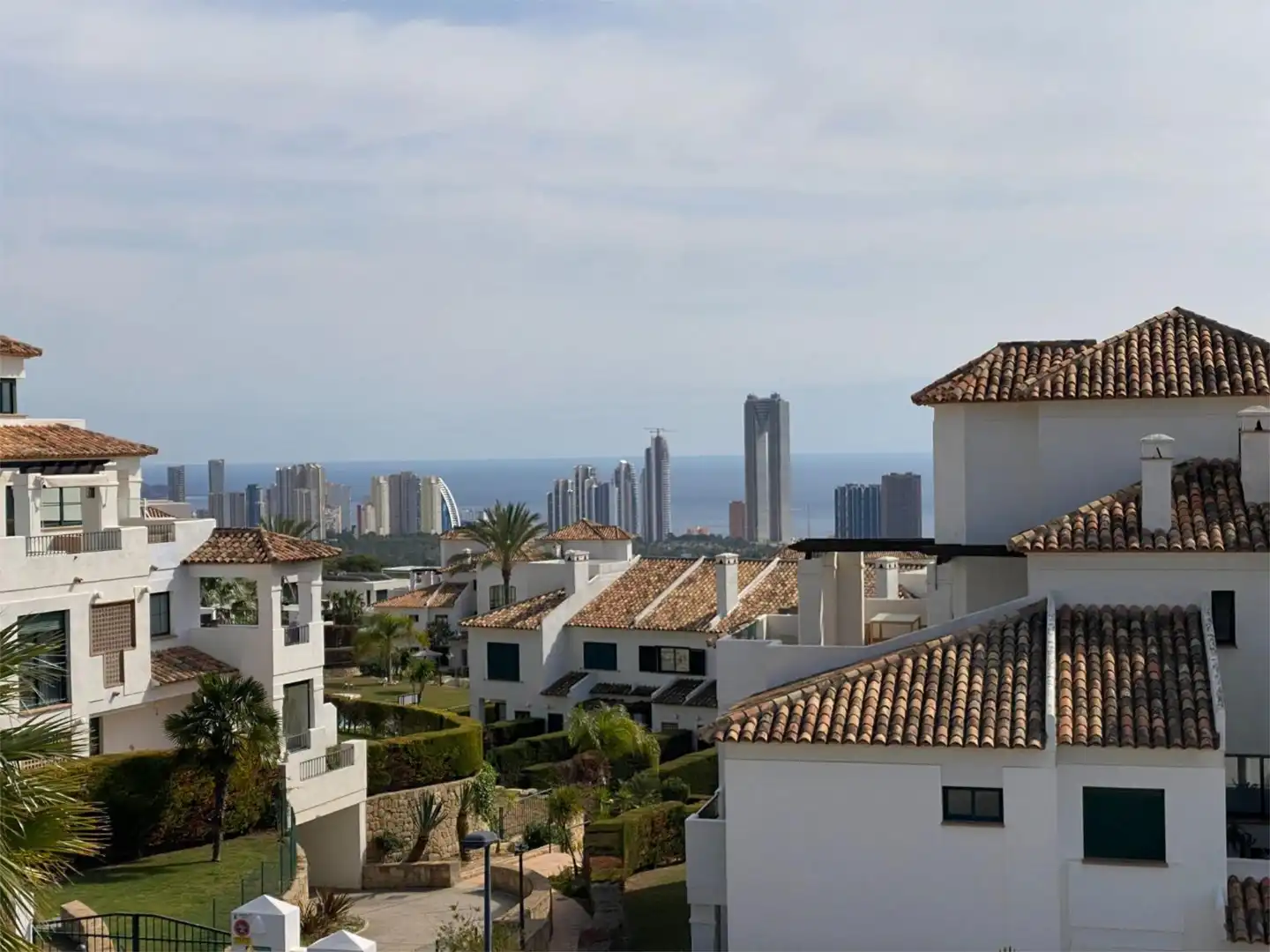 Casa o xalet en venda a Carrer Londres, 50, Golf Bahía Vista exterior de Casa o xalet en venda en Finestrat amb Aire condicionat, Calefacció i Jardí privat