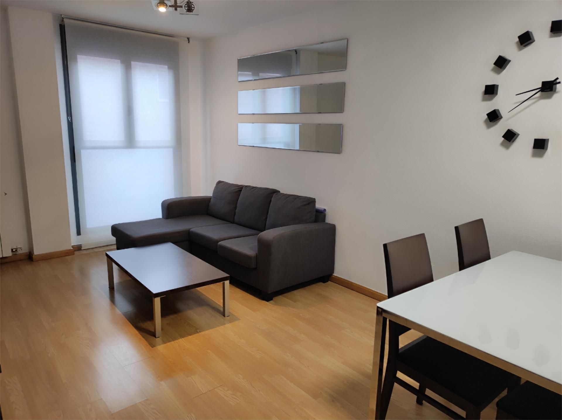 Sala d'estar de Pis en venda en  Zaragoza Capital amb Aire condicionat i Terrassa