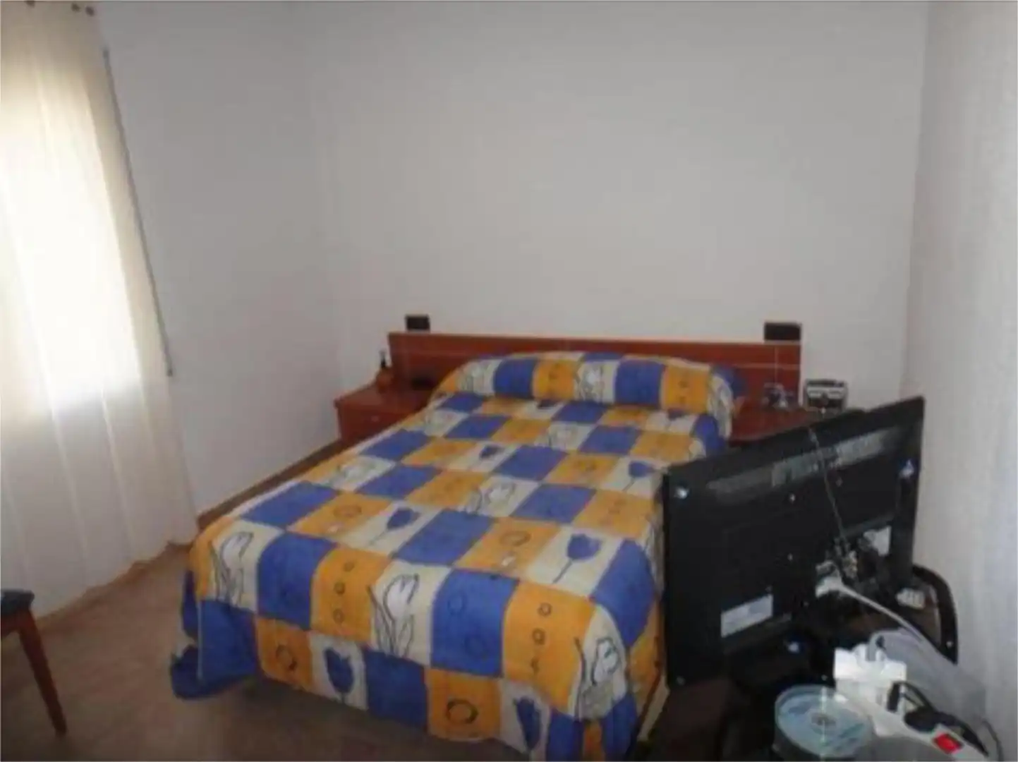 Wohnung zum Verkauf in Carrer Cresques Elies, 5, Parc Bosc - Castell Schlafzimmer von Wohnung zum Verkauf in Figueres mit Balkon