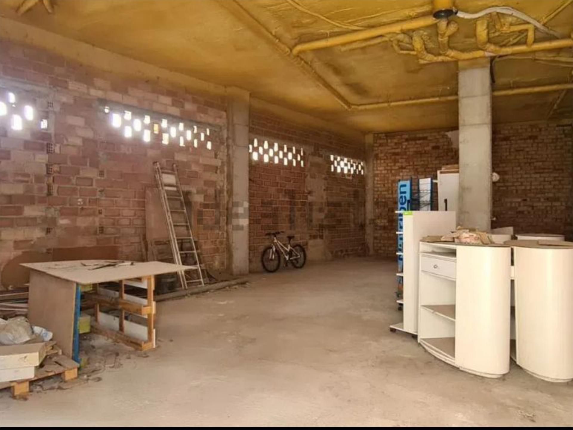 Premises to rent in  Granada Capital