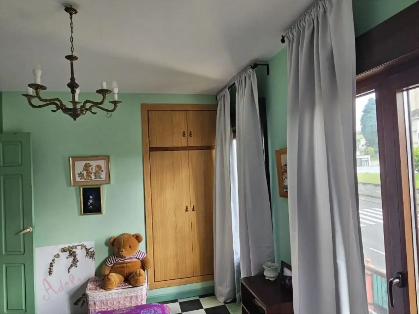 Dormitori de Casa o xalet en venda en Viveiro amb Calefacció, Jardí privat i Parquet