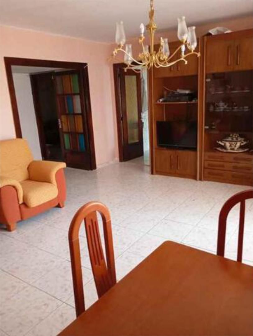 Sala d'estar de Pis en venda en  Tarragona Capital amb Jardí privat, Traster i Moblat