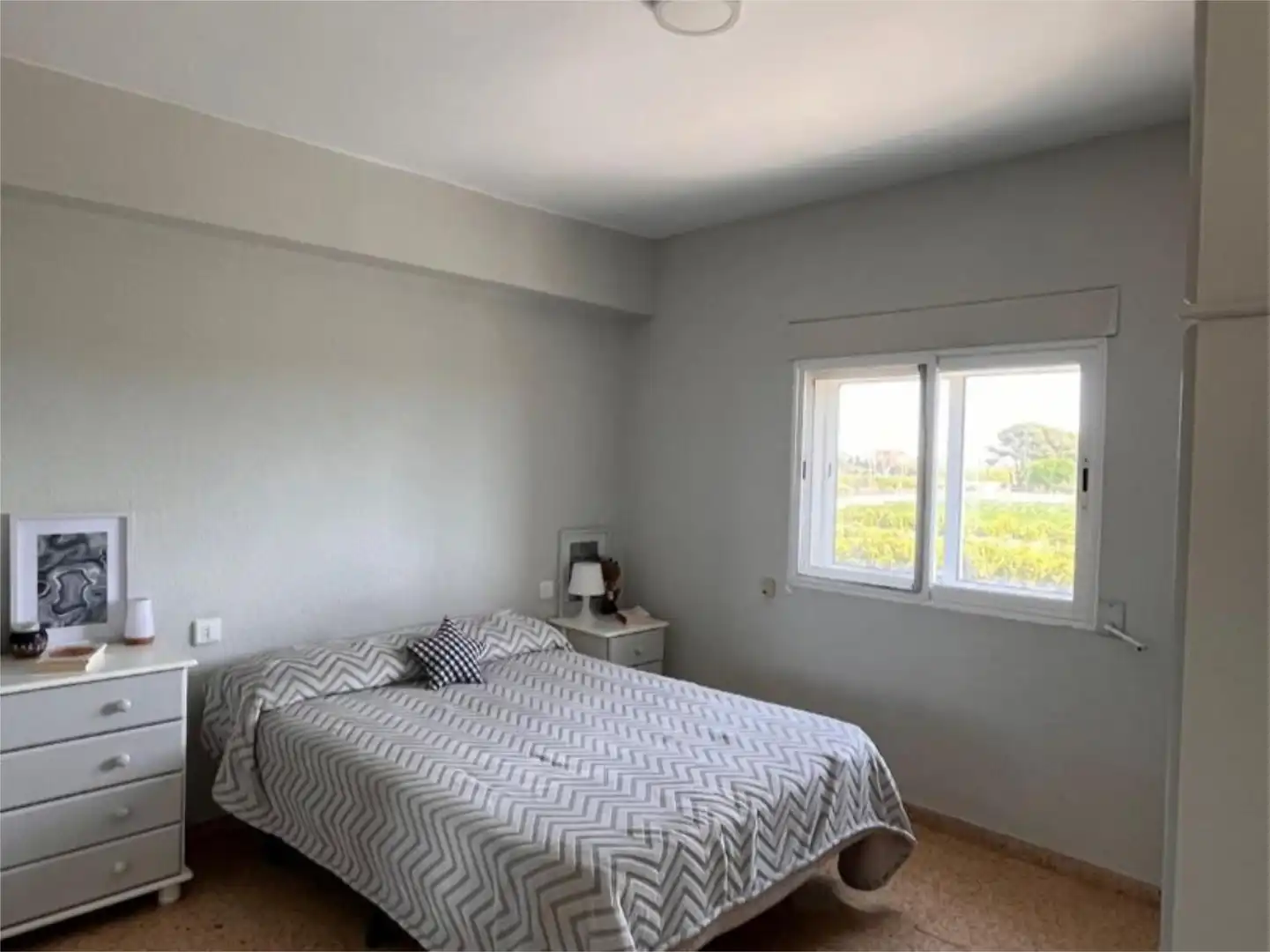 Habitació a Carrer de la Venta del Moro, 17, Benifaraig Dormitori de Pis per a compartir en Valencia amb Aire condicionat, Calefacció i Terrassa