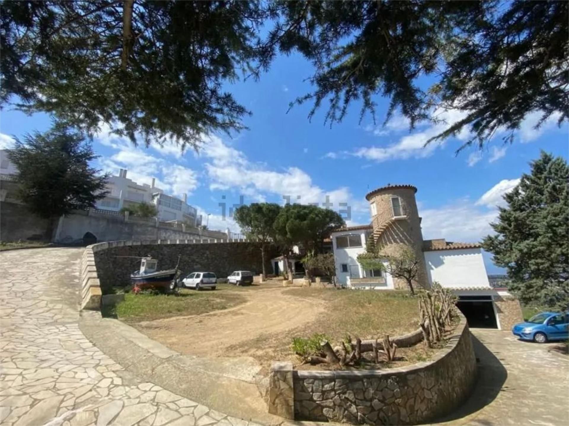 Exterior view of House or chalet for sale in Roses  with Terrace and Balcony