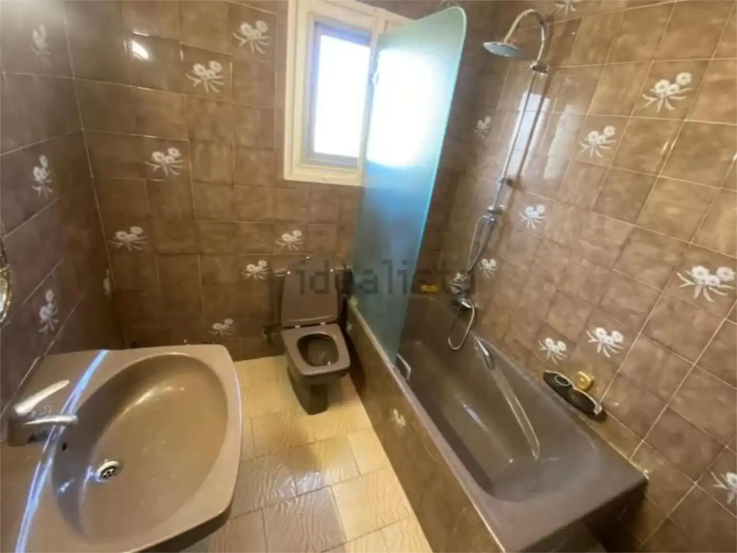 Wohnung zum Verkauf in Carrer Víctor Català, 21, Almadrava - Canyelles - Puig-Rom Badezimmer von Wohnung zum Verkauf in Roses mit Terrasse und Balkon