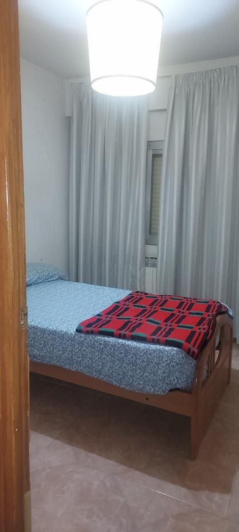 Dormitori de Pis per a compartir en Horcajo de Santiago amb Calefacció, Terrassa i Moblat