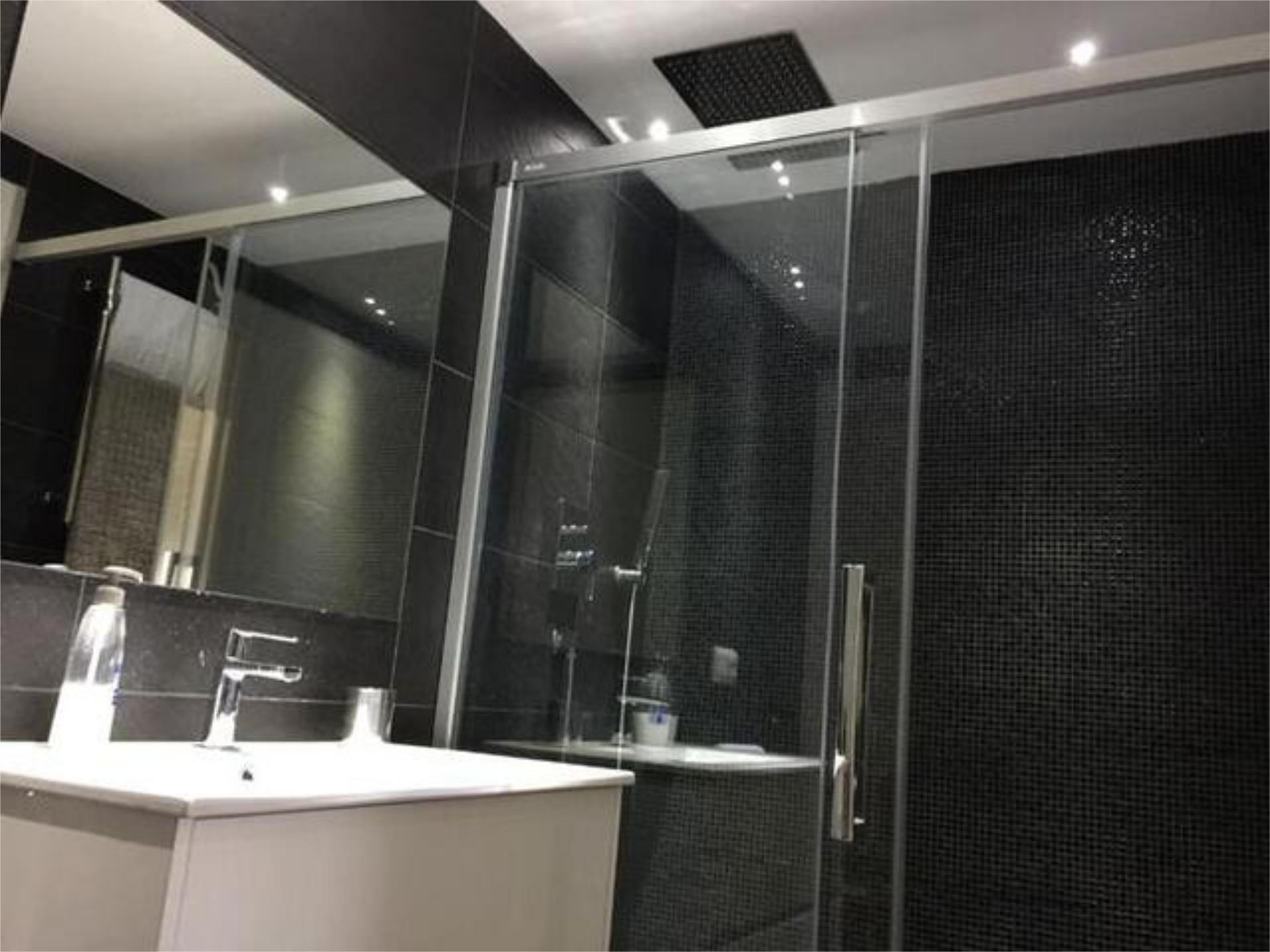 Bathroom of Flat to rent in Ponferrada  with Heating and Furnished