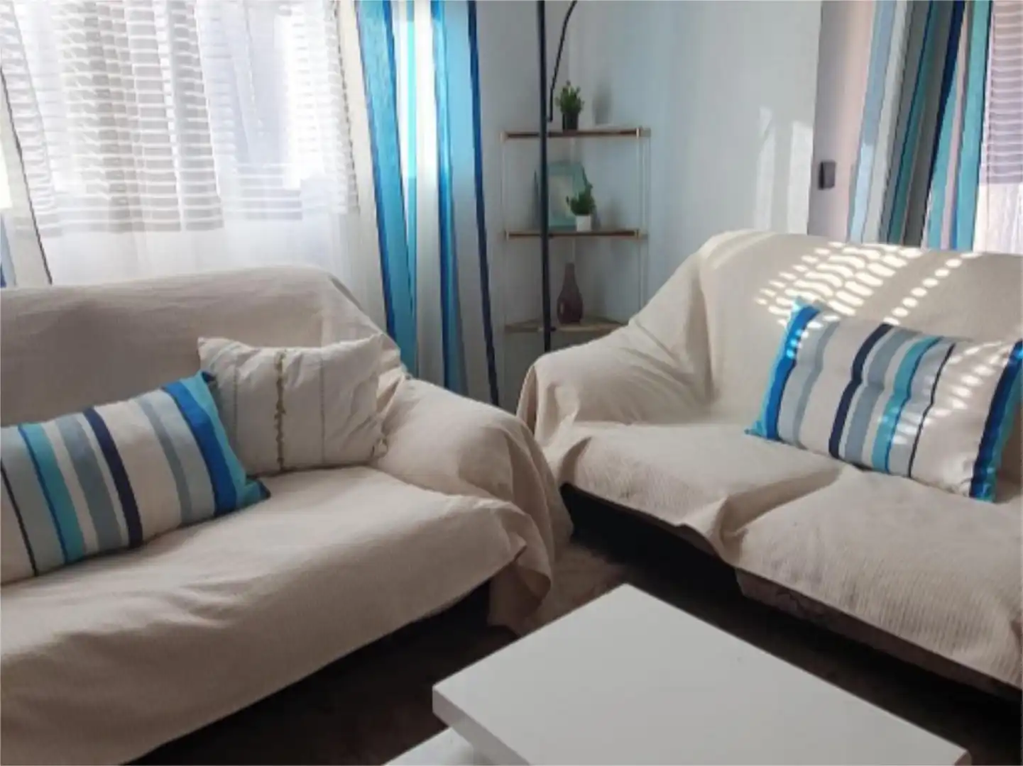 Living room of Flat for rent in Linares  with Air Conditioner, Terrace and Furnished