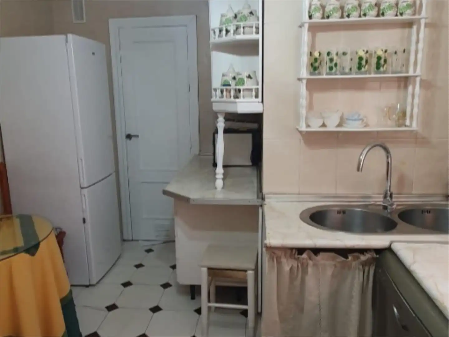 Kitchen of Flat for rent in Linares  with Air Conditioner, Terrace and Furnished