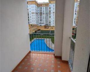 Terrassa de Pis de lloguer en  Sevilla Capital amb Calefacció, Terrassa i Piscina