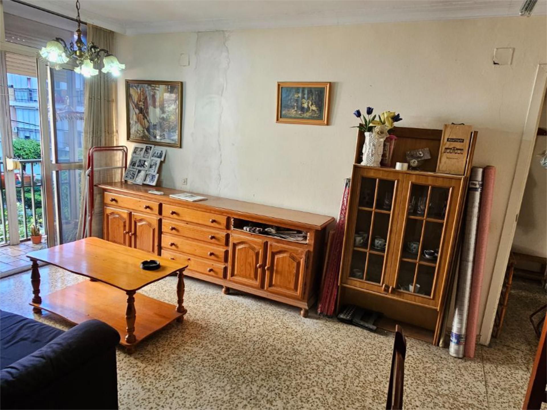 Sala d'estar de Pis en venda en  Sevilla Capital amb Aire condicionat, Terrassa i Moblat