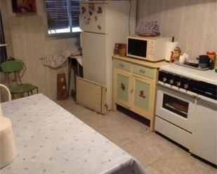 Kitchen of House or chalet for sale in Consuegra  with Private garden, Terrace and Storage room