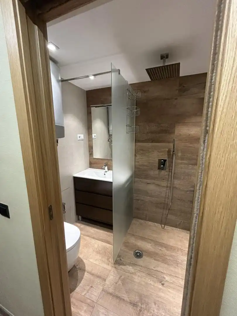 Office for sale in Calle de Gutierre de Cetina, 62, Pueblo Nuevo Bathroom of Office for sale in Madrid
