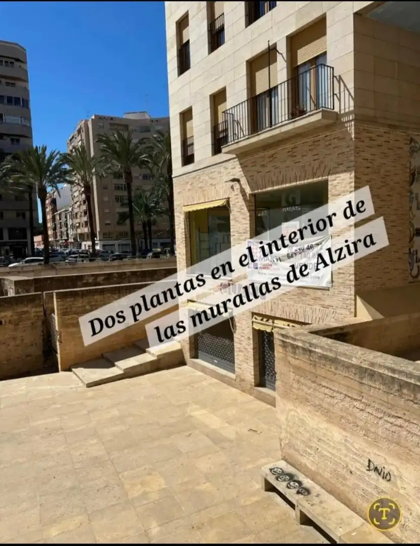 Commercial properties for sale in Avenida Luis Suñer, 8, La Vila Commercial properties for sale in Alzira with Air Conditioner and Heating