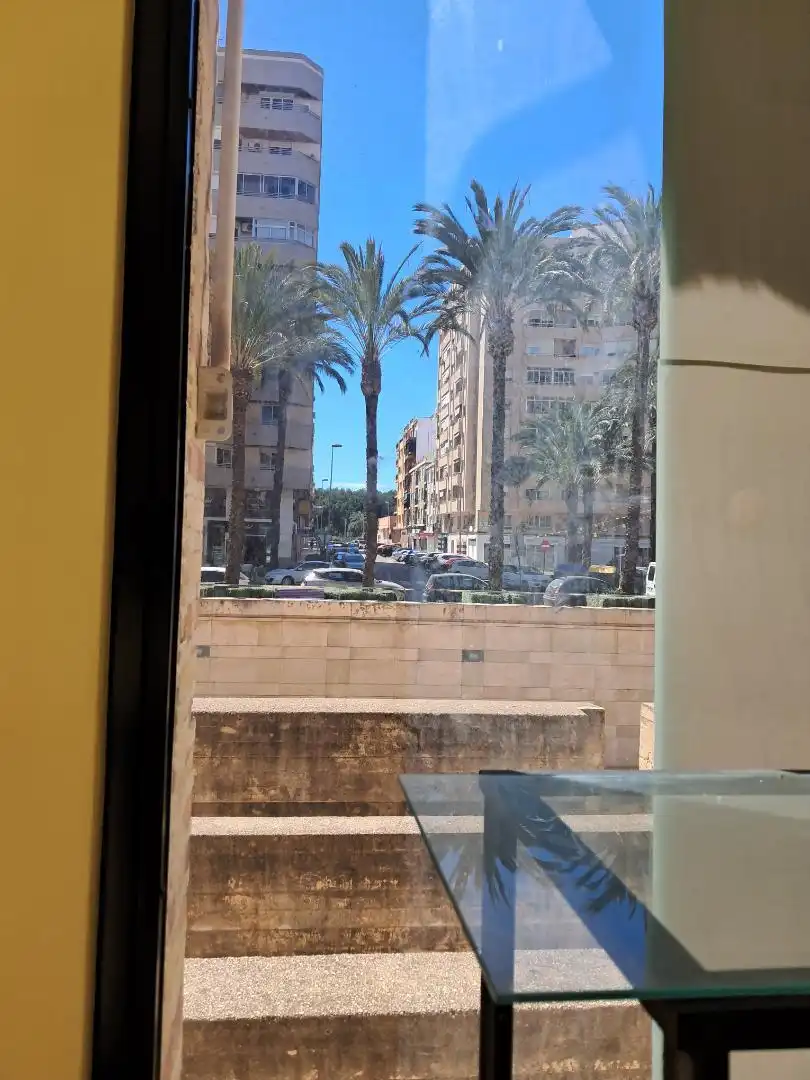 Commercial properties for sale in Avenida Luis Suñer, 8, La Vila Exterior view of Commercial properties for sale in Alzira with Air Conditioner and Heating
