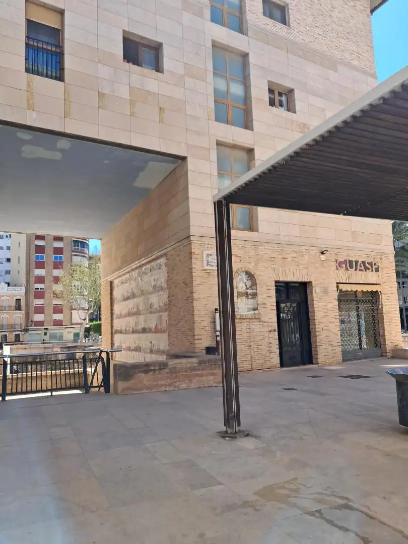 Commercial properties for sale in Avenida Luis Suñer, 8, La Vila Exterior view of Commercial properties for sale in Alzira with Air Conditioner and Heating