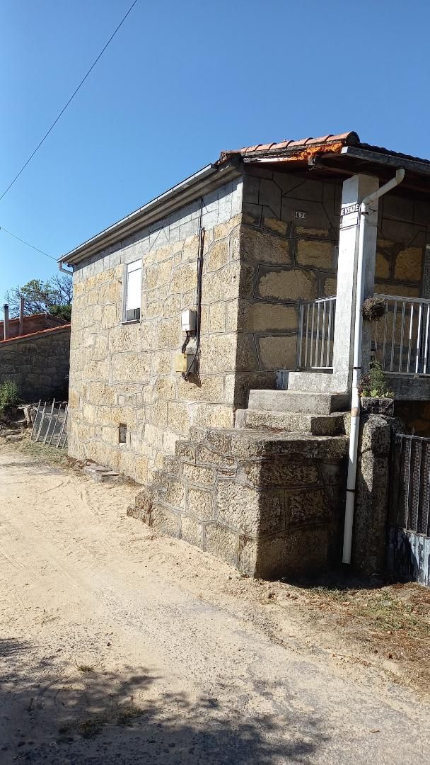 Exterior view of House or chalet for sale in Xinzo de Limia  with Private garden, Furnished and Oven