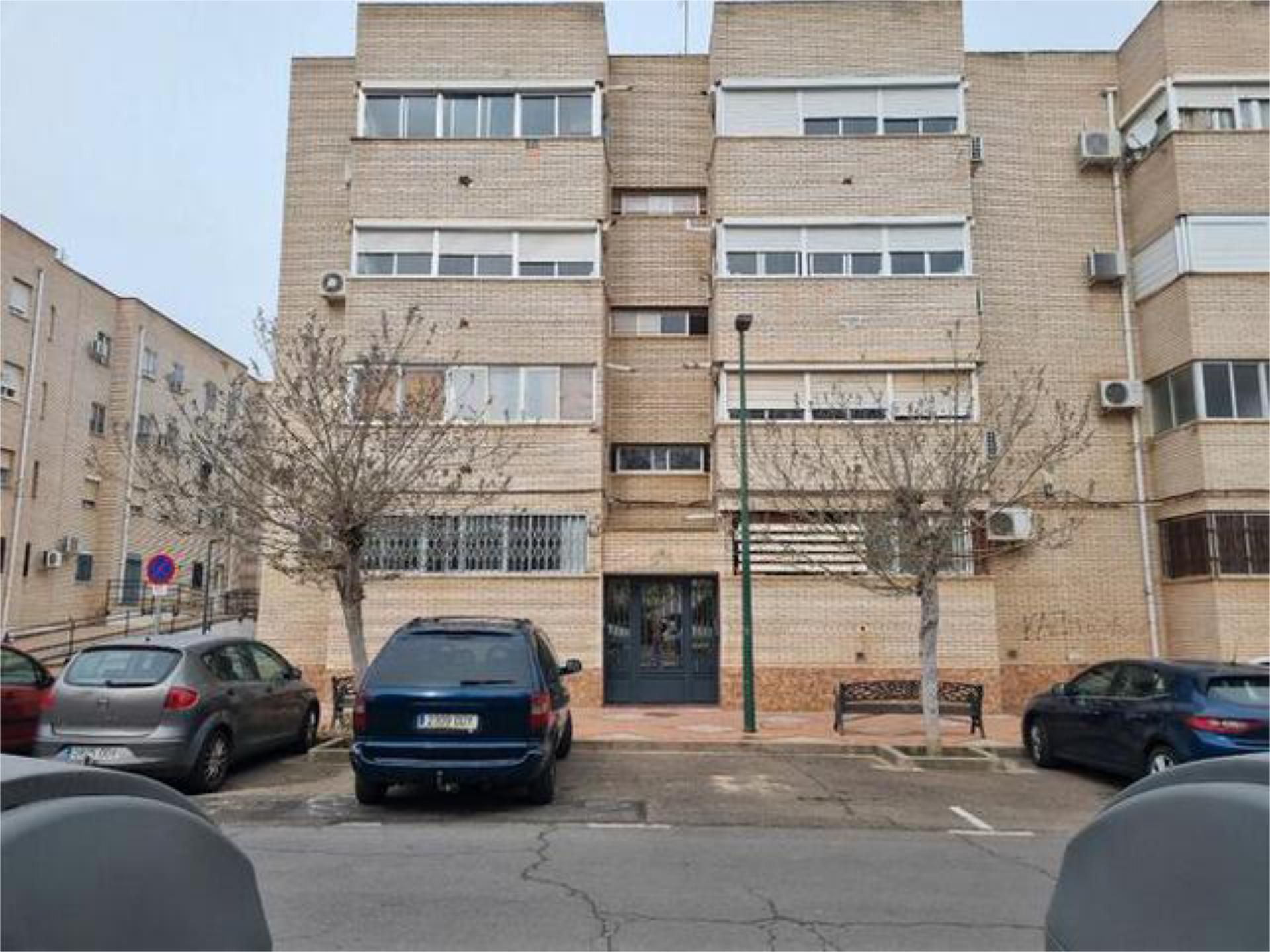 Vista exterior de Pis en venda en Ciudad Real Capital amb Calefacció, Terrassa i Traster