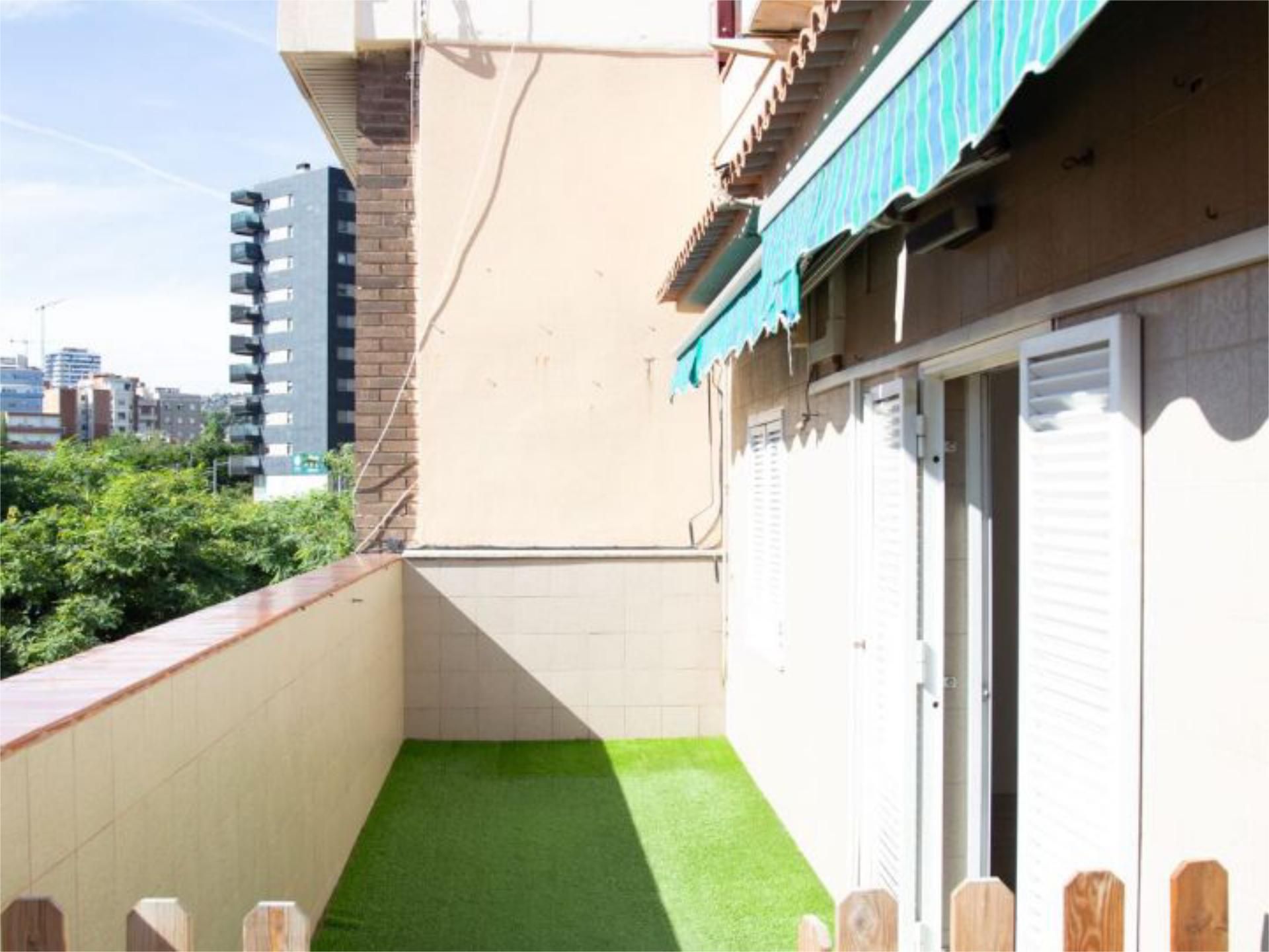 Terrassa de Pis en venda en L'Hospitalet de Llobregat amb Aire condicionat, Parquet i Terrassa