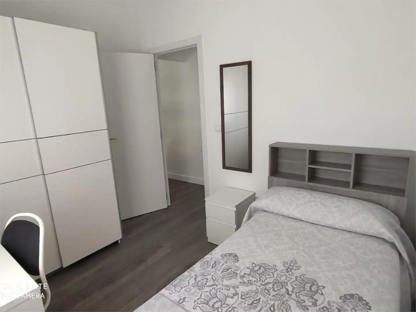 Pis de lloguer a Calle Bellavista, 6, Asdrúbal - Bahía Blanca Dormitori de Pis de lloguer en Cádiz amb Parquet
